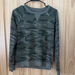Lucky Brand Women’s Green Camouflage Crewneck Sweater